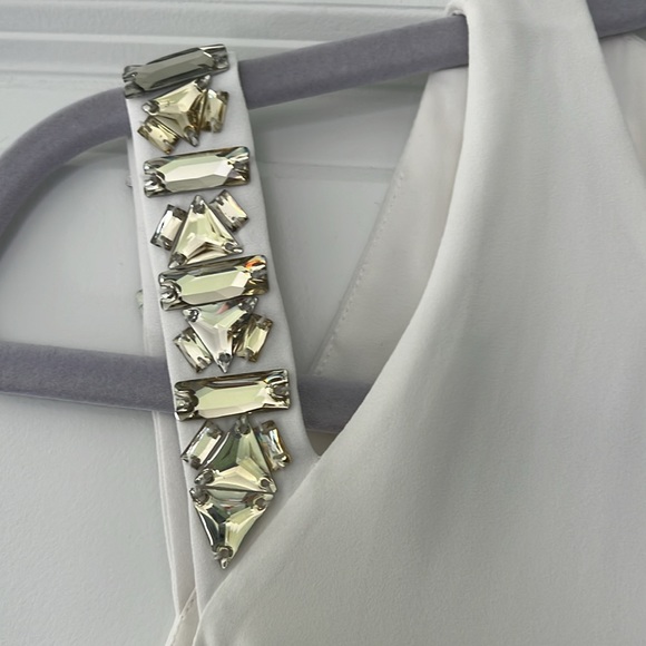 White BCBG Maxazria dress. - Picture 2 of 6